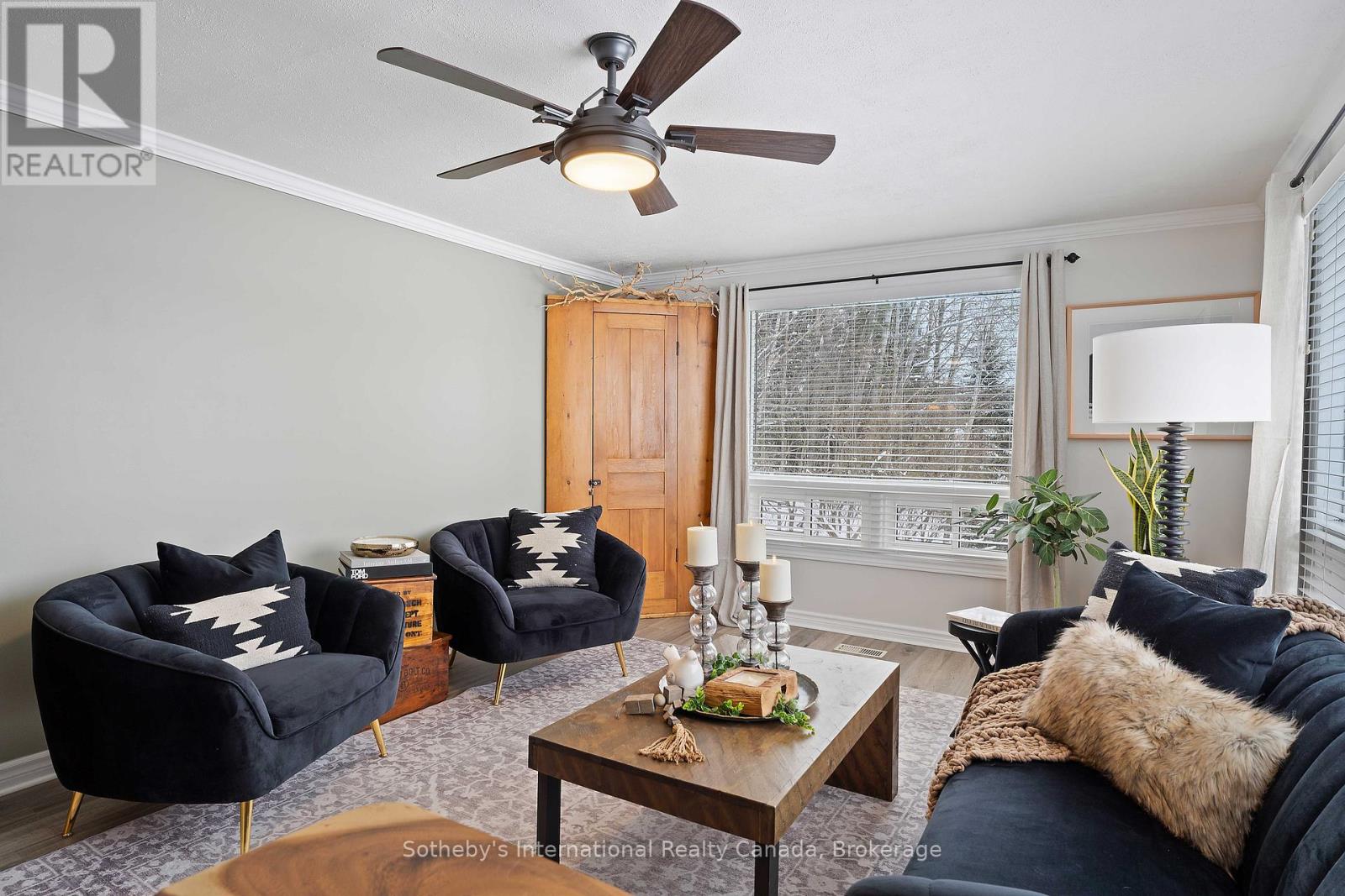 26 Cairns Crescent E, Huntsville, Ontario  P1H 1Y3 - Photo 8 - X12116089