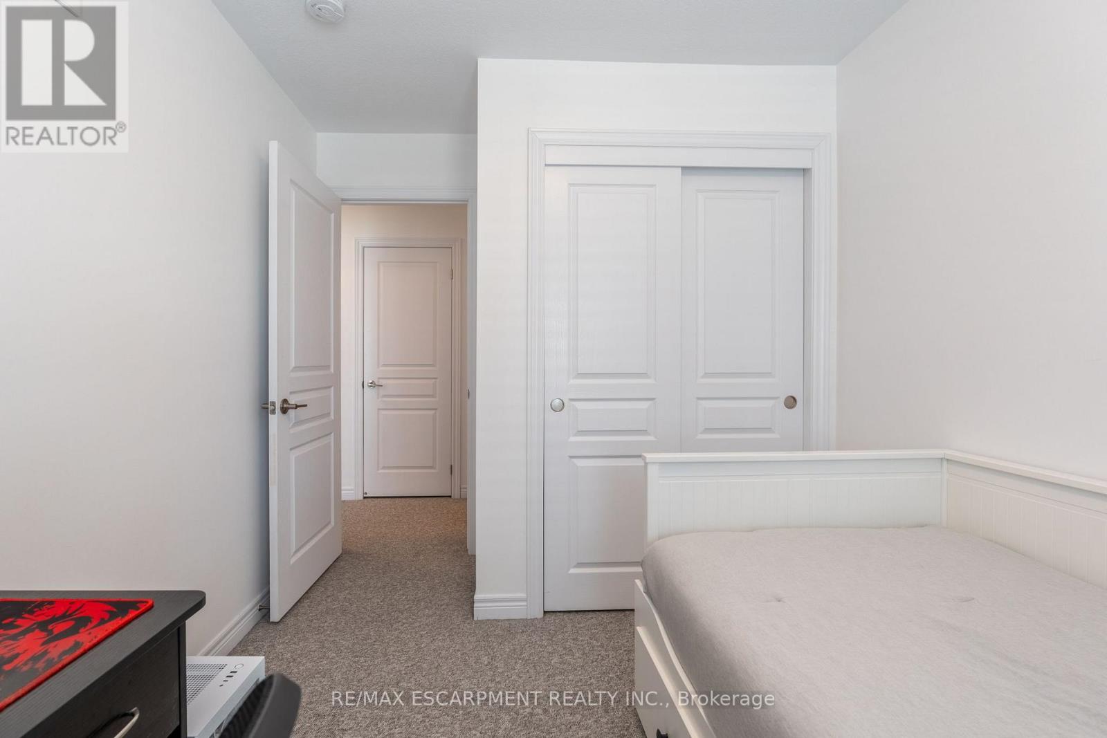 16 Place Polonaise Drive, Grimsby, Ontario  L3M 0H3 - Photo 37 - X12106326