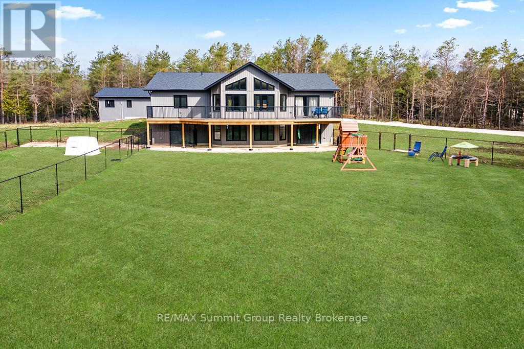 615690 Hamilton Lane, West Grey, Ontario  N0C 1H0 - Photo 39 - X11973659
