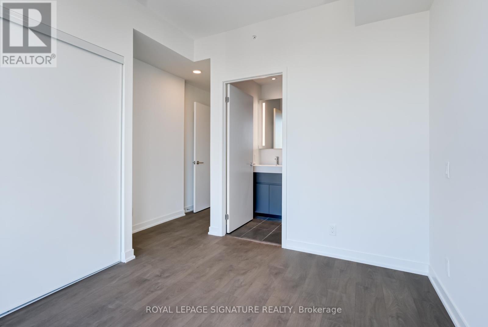 2707 - 39 Mary St Street, Barrie, Ontario  L4N 1S9 - Photo 24 - S12162267