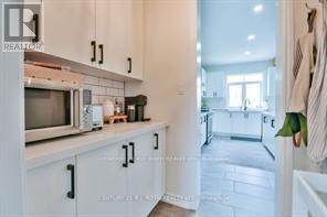 215 Roy Drive, Clearview, Ontario  L0M 1S0 - Photo 11 - S12162304