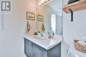 215 Roy Drive, Clearview, Ontario  L0M 1S0 - Photo 24 - S12162304