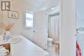 215 Roy Drive, Clearview, Ontario  L0M 1S0 - Photo 35 - S12162304