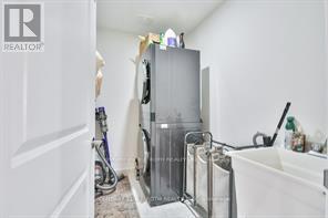 215 Roy Drive, Clearview, Ontario  L0M 1S0 - Photo 42 - S12162304