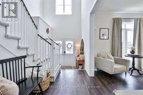 215 Roy Drive, Clearview, Ontario  L0M 1S0 - Photo 6 - S12162304