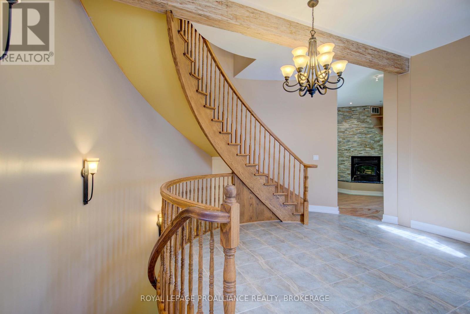 124 Granite Hills, Tay Valley, Ontario  K7H 3C7 - Photo 12 - X12162492