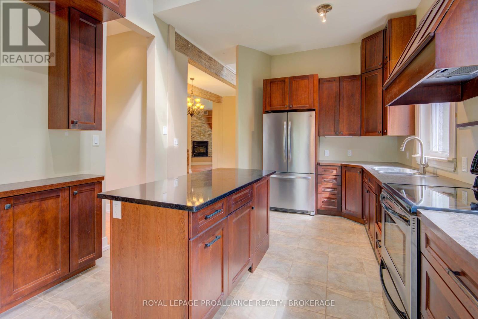 124 Granite Hills, Tay Valley, Ontario  K7H 3C7 - Photo 16 - X12162492