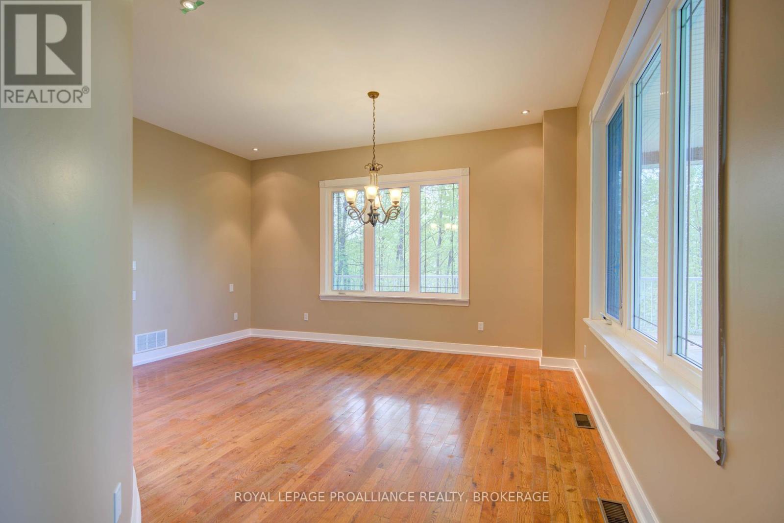 124 Granite Hills, Tay Valley, Ontario  K7H 3C7 - Photo 24 - X12162492