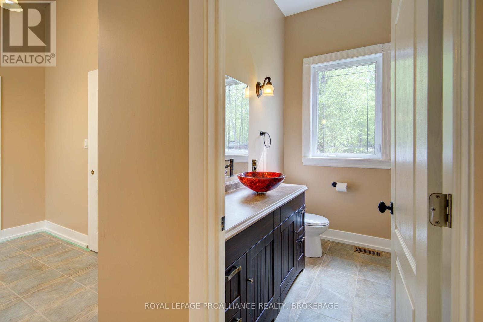 124 Granite Hills, Tay Valley, Ontario  K7H 3C7 - Photo 28 - X12162492