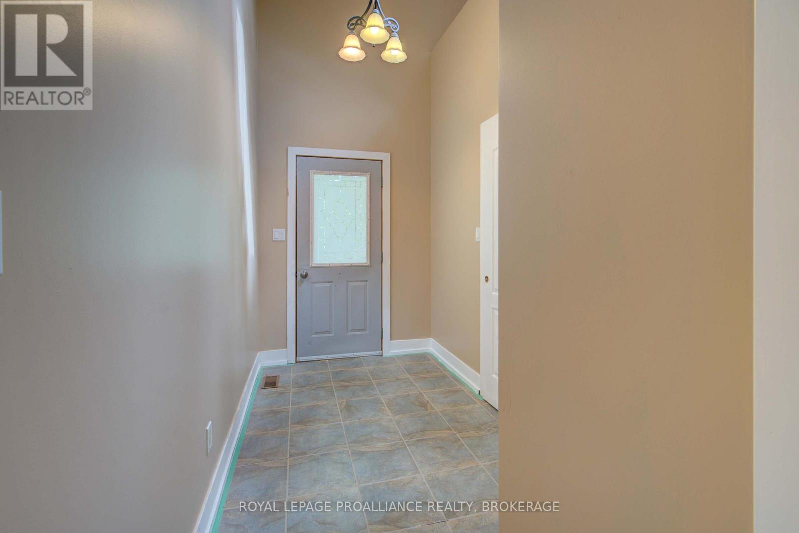 124 Granite Hills, Tay Valley, Ontario  K7H 3C7 - Photo 29 - X12162492