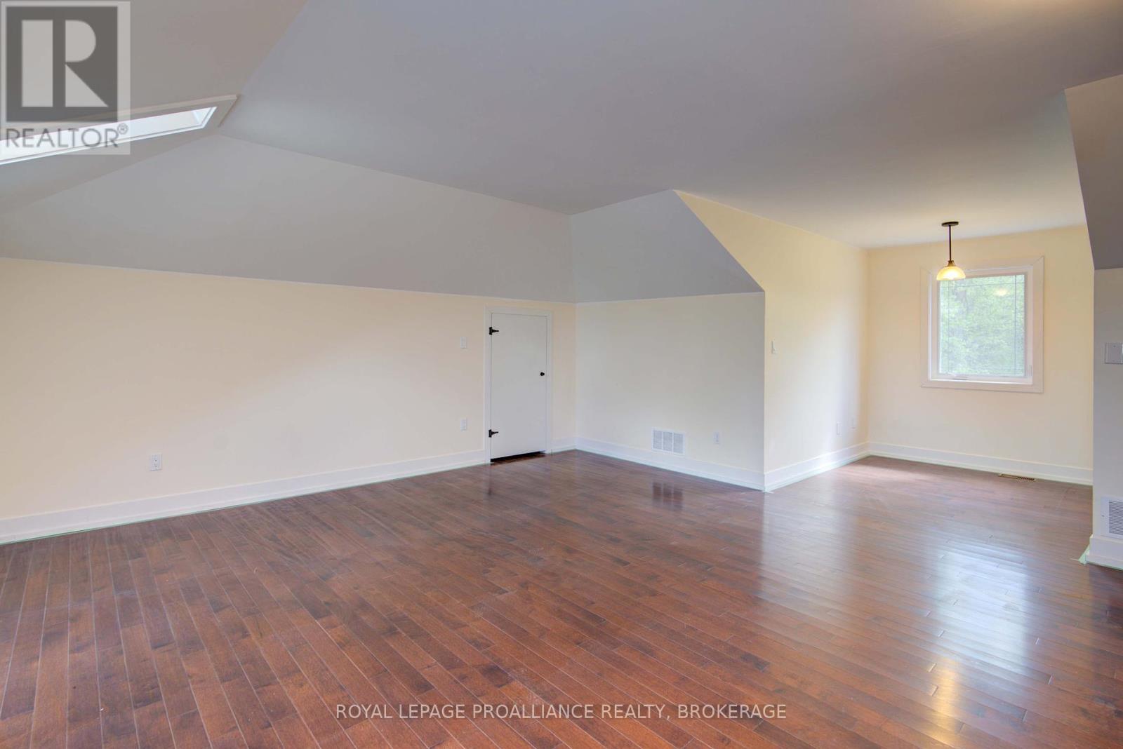 124 Granite Hills, Tay Valley, Ontario  K7H 3C7 - Photo 33 - X12162492