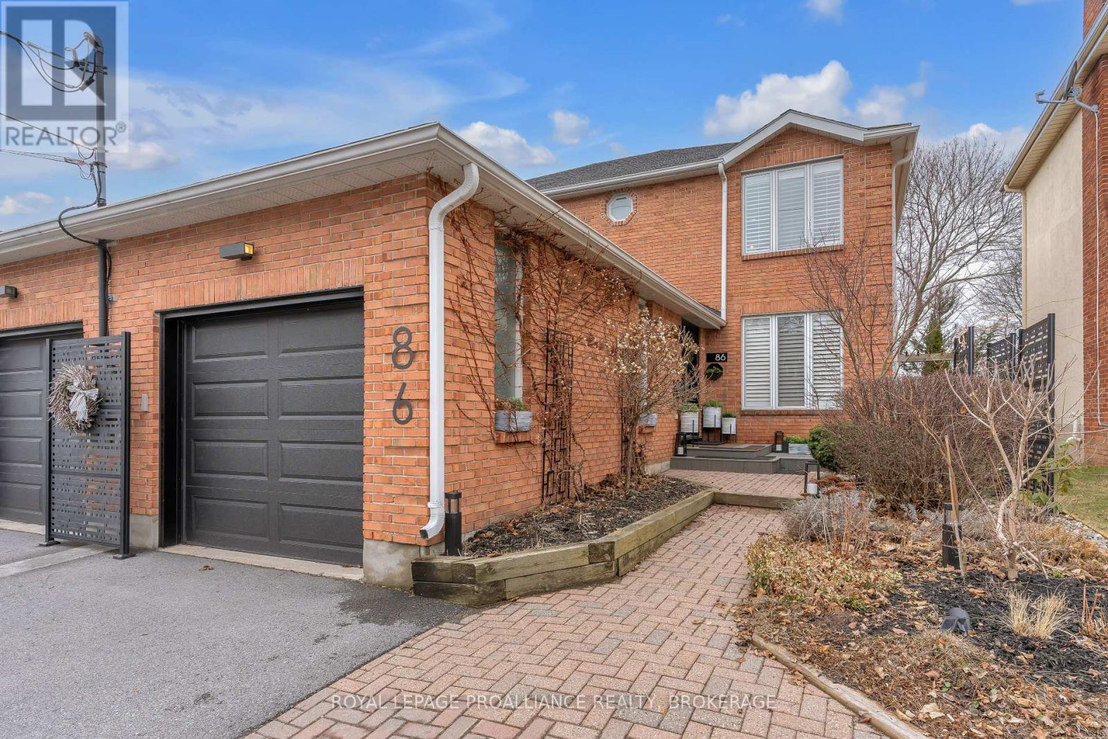 86 CENTRE STREET, kingston (central city east), Ontario