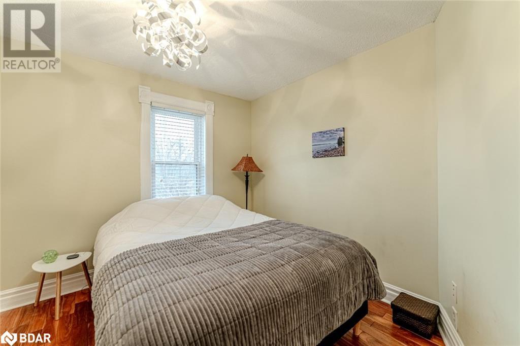 14 Cumberland Street, Barrie, Ontario  L4N 2P4 - Photo 12 - 40730953