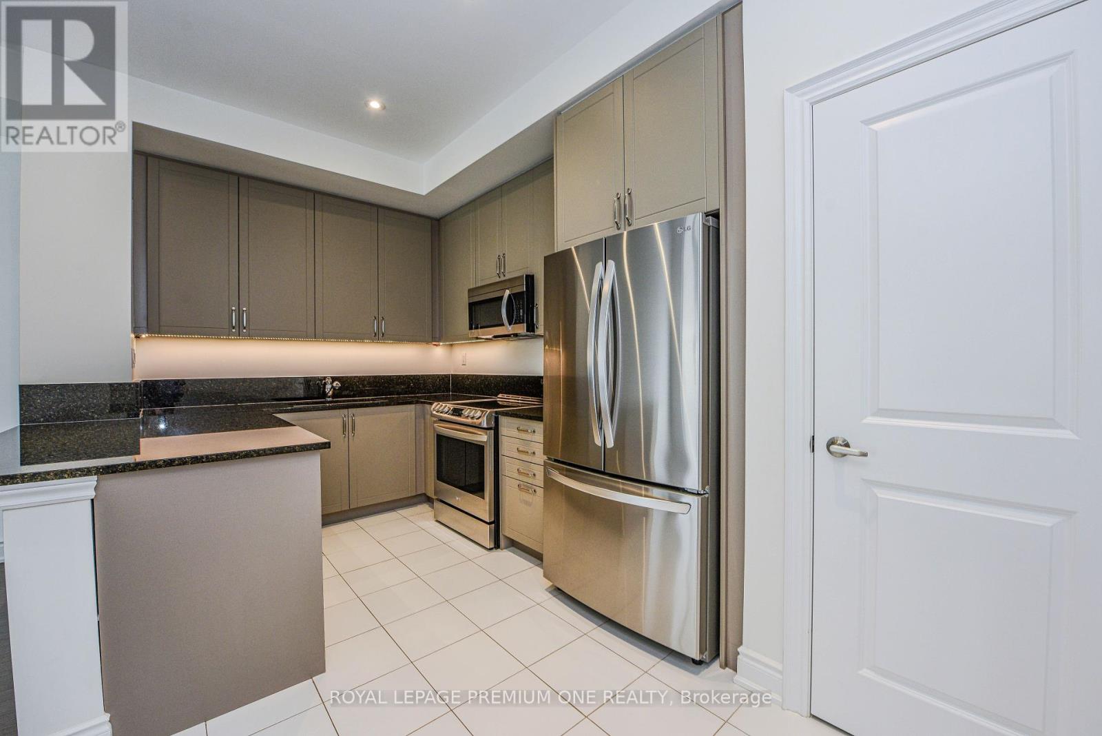 96 - 21 Wasdale Road, Mississauga, Ontario  L5M 2R2 - Photo 8 - W12162158