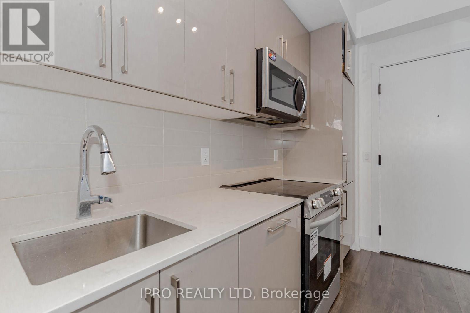 723 - 2450 Old Bronte Road W, Oakville, Ontario  L6M 5P6 - Photo 17 - W12162174