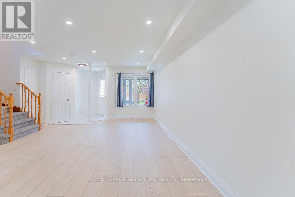 72 James Young Drive, Halton Hills, Ontario  L7G 5S5 - Photo 6 - W12162193