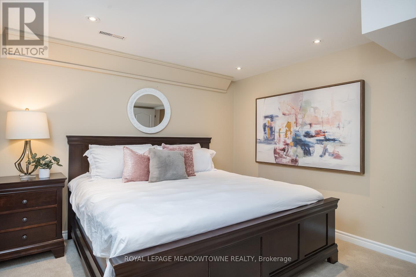 1014 Cooper Avenue, Milton, Ontario  L9T 5W7 - Photo 32 - W12162240