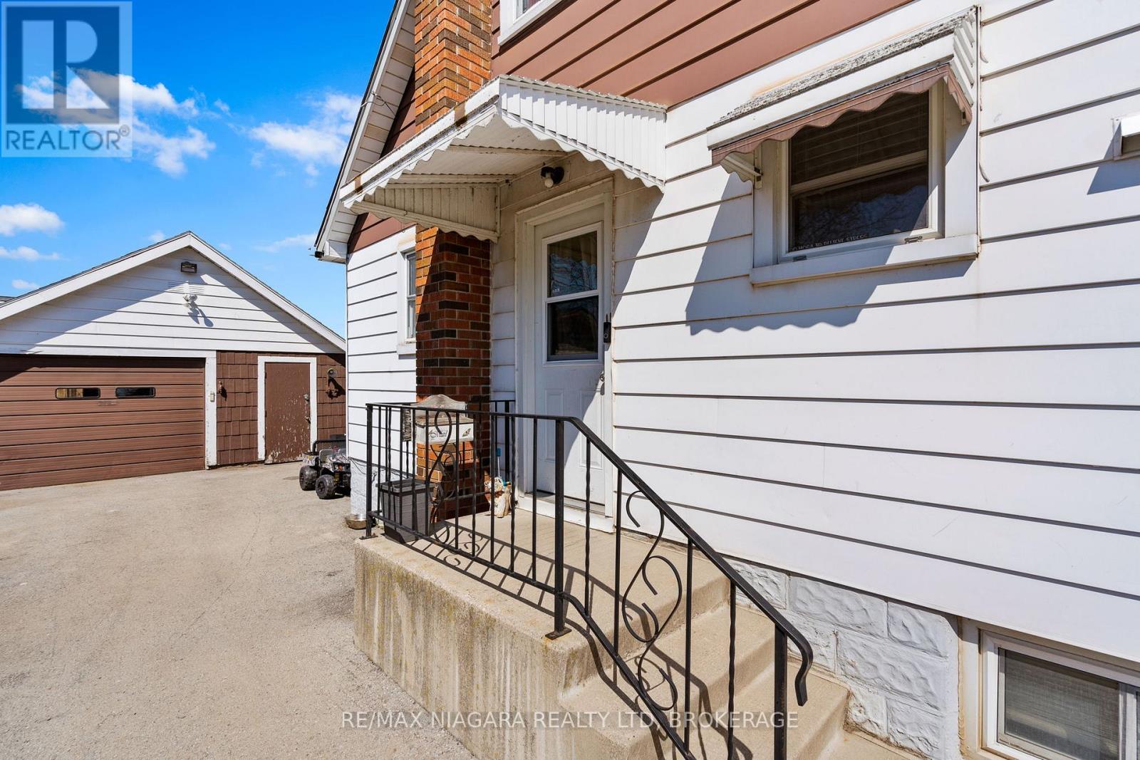 201 Knoll Street, Port Colborne, Ontario  L3K 5B4 - Photo 19 - X12086143