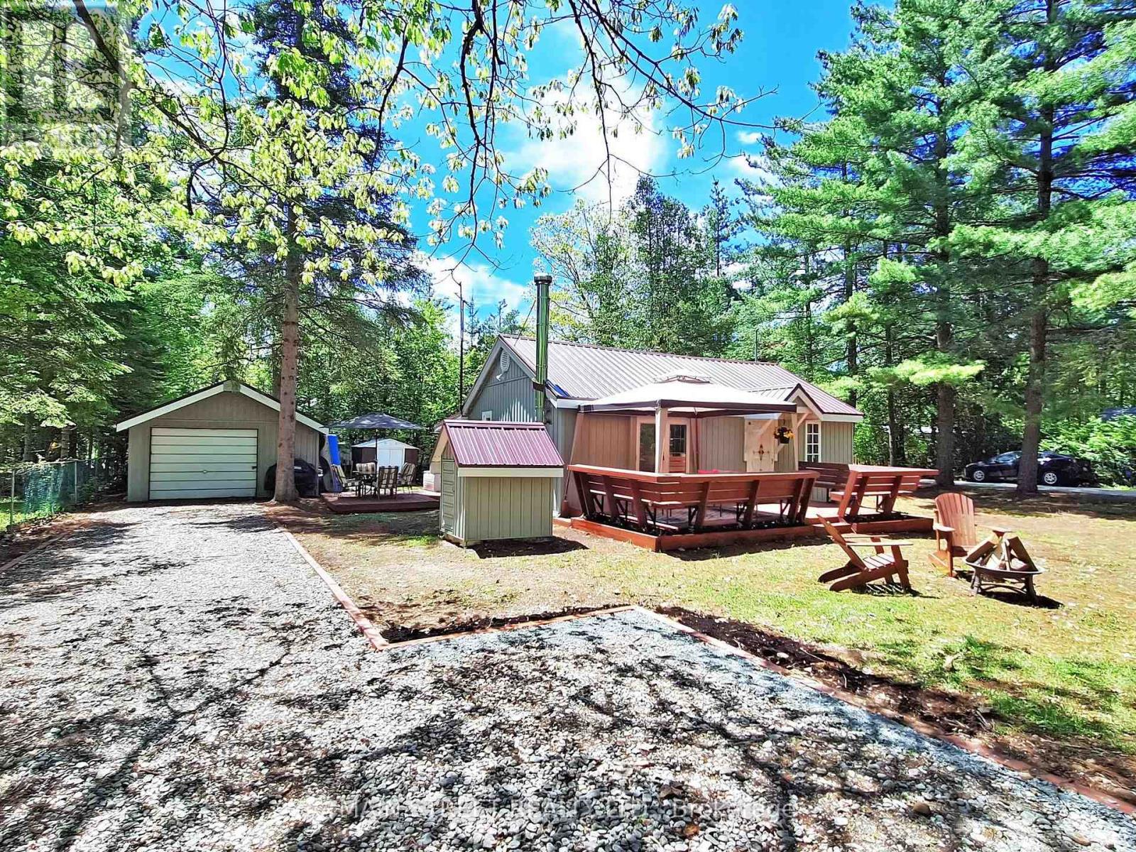 2 CEADARHURST AVENUE, kawartha lakes (verulam), Ontario