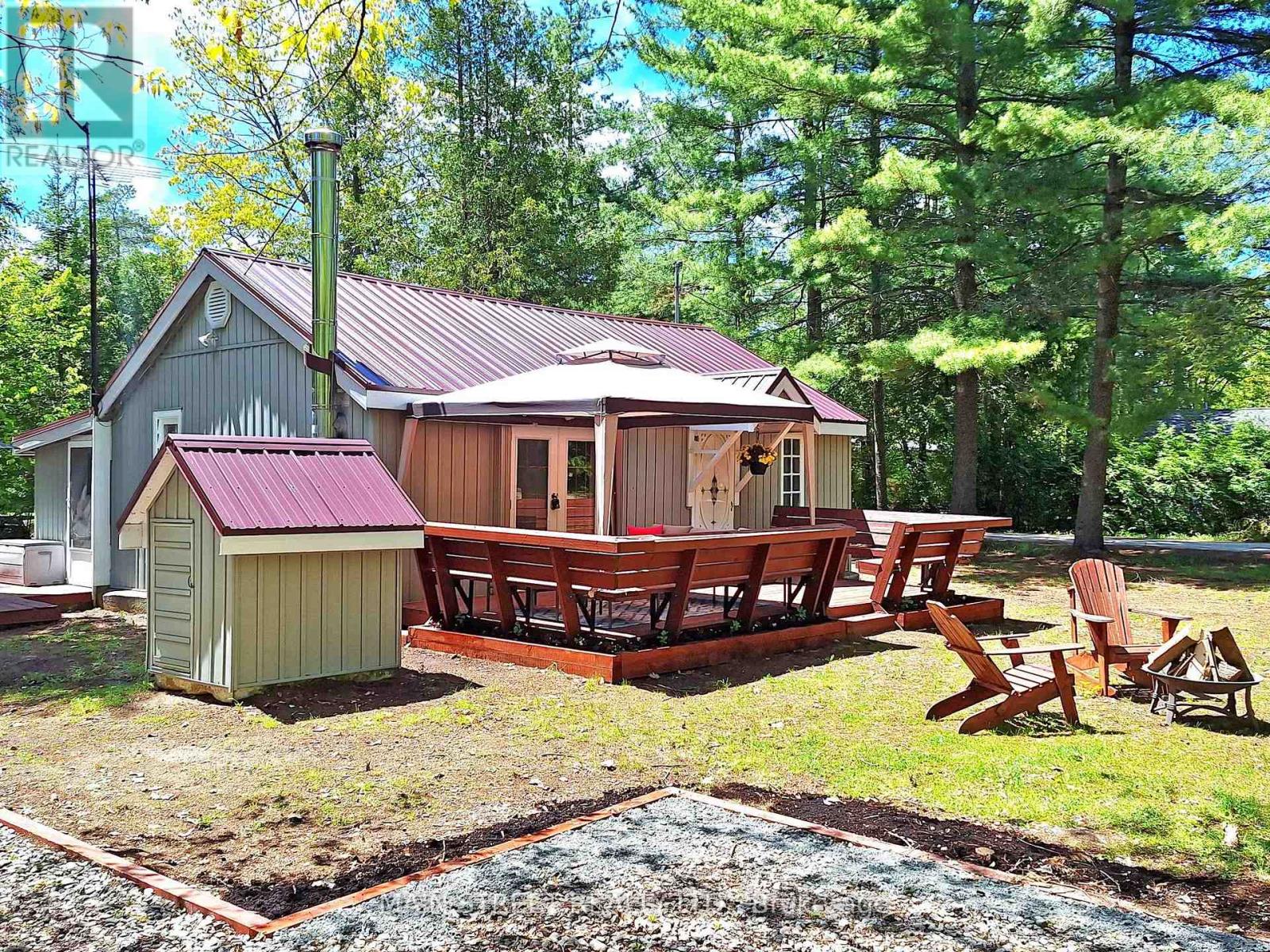 2 Cedarhurst Avenue, Kawartha Lakes, Ontario  K0M 1N0 - Photo 4 - X12162225