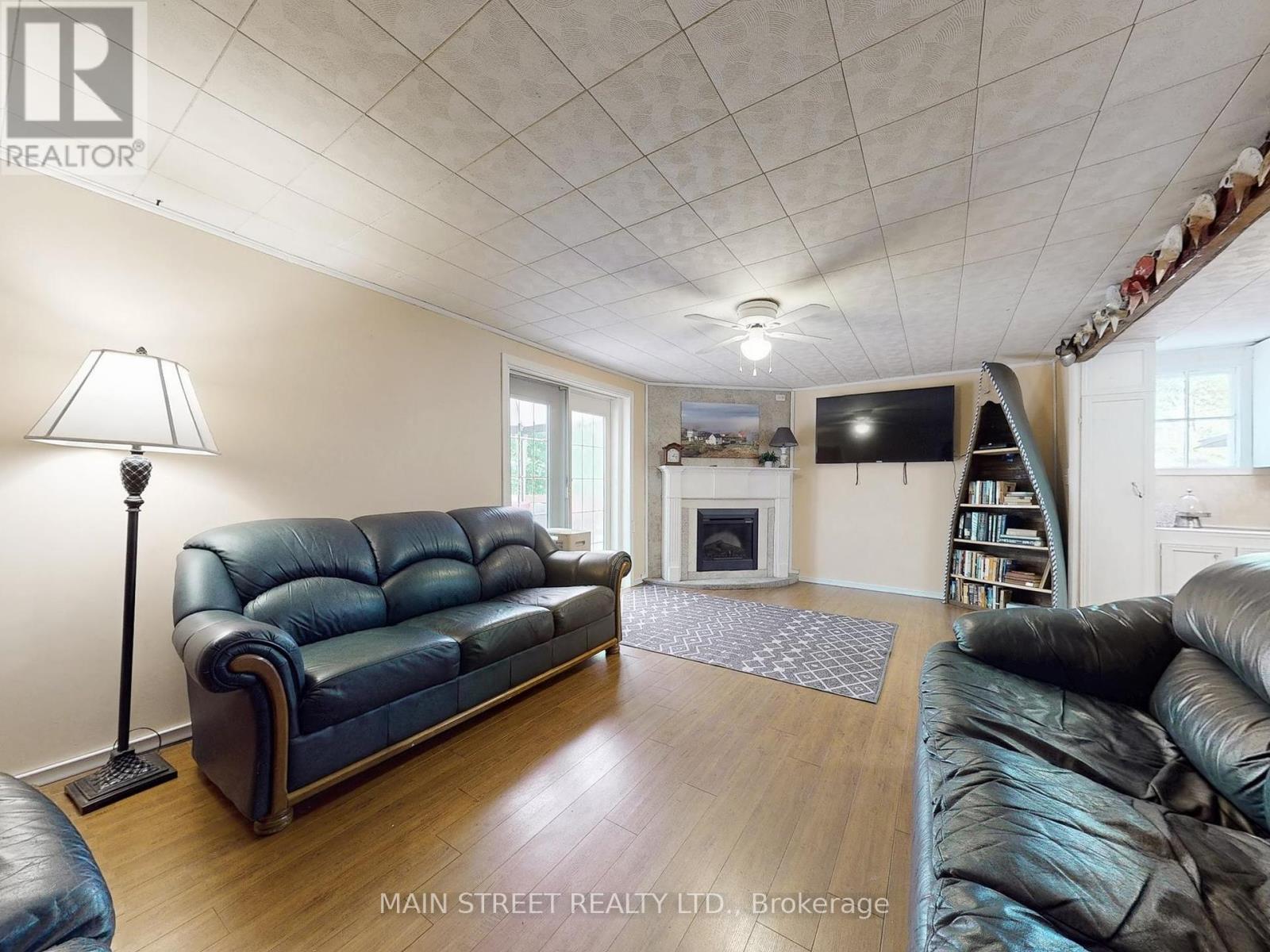2 Cedarhurst Avenue, Kawartha Lakes, Ontario  K0M 1N0 - Photo 9 - X12162225