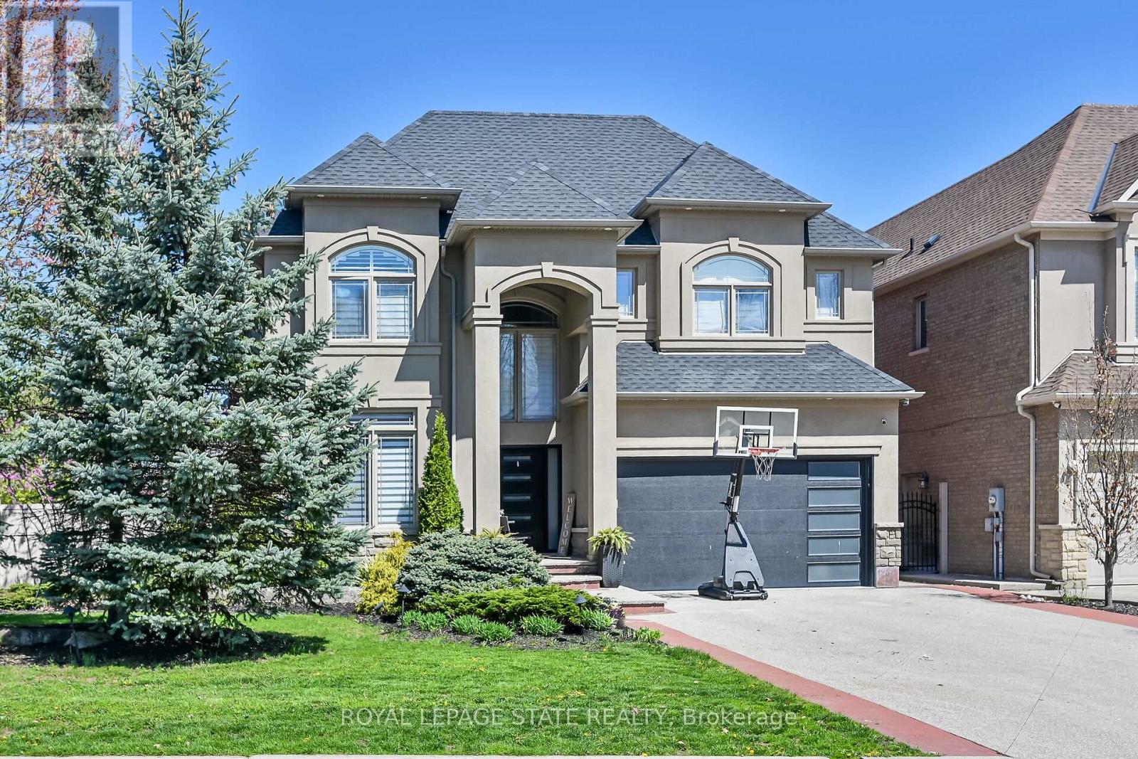 137 Diiorio Circle, Hamilton, Ontario  L9K 1T3 - Photo 2 - X12162265