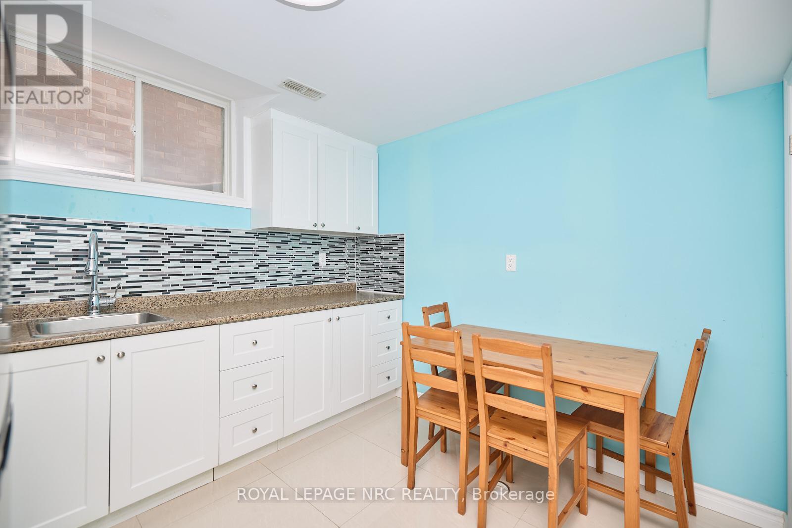 6 Elderberry Road, Thorold (Confederation Heights), Ontario  L2V 5G6 - Photo 28 - X12162512