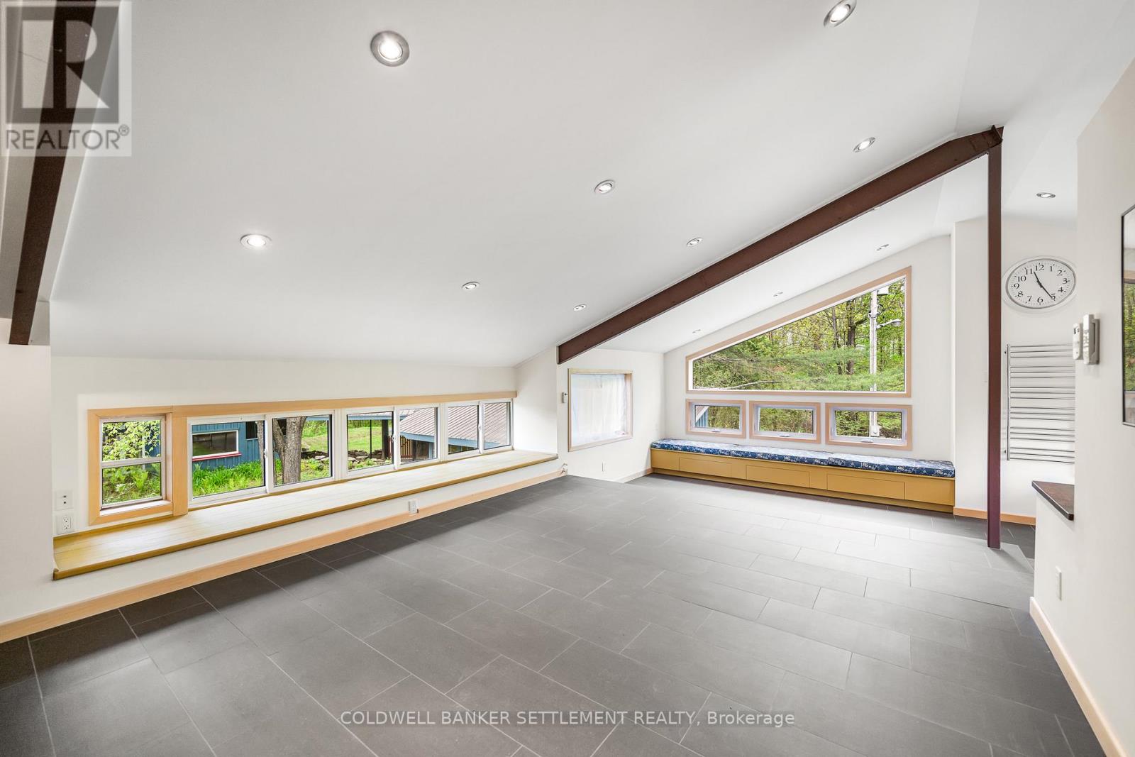 142 Leonard Side Road, Tay Valley, Ontario  K7H 3C6 - Photo 19 - X12162543