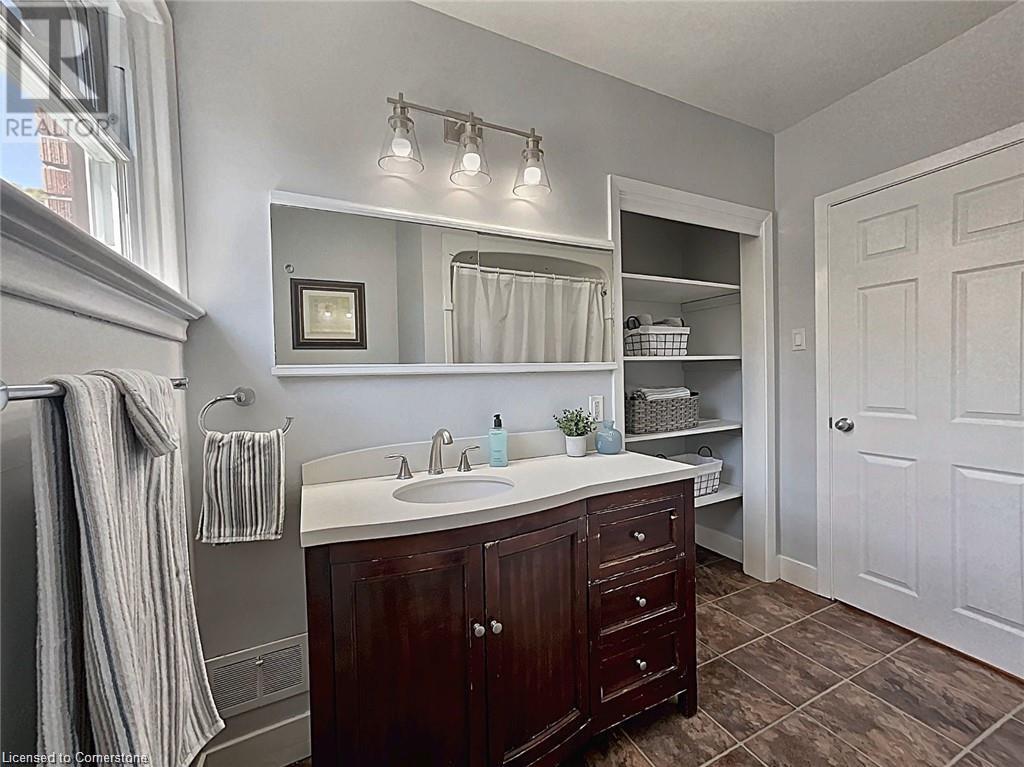 31 Masterson Avenue, St. Catharines, Ontario  L2T 3P2 - Photo 20 - 40726717