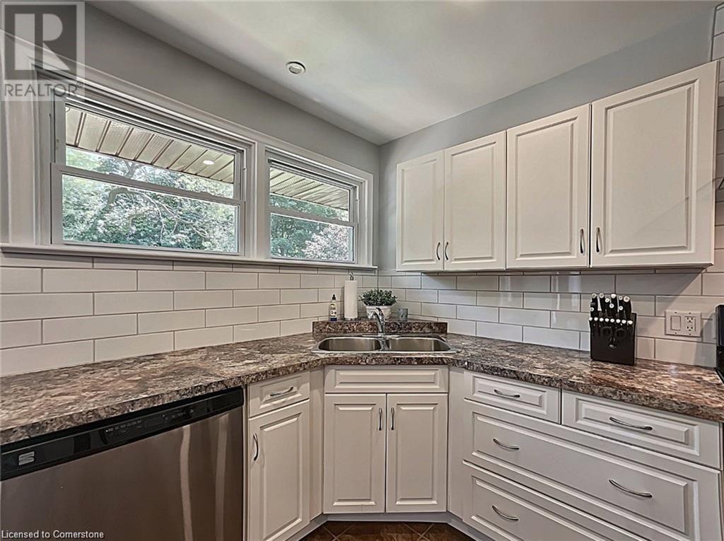 31 Masterson Avenue, St. Catharines, Ontario  L2T 3P2 - Photo 14 - 40726717