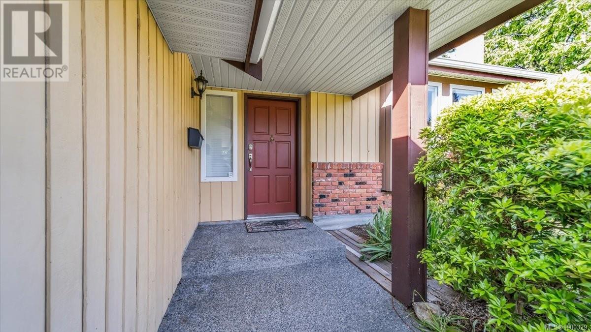 Property at 2232 Lifton Pl image 3