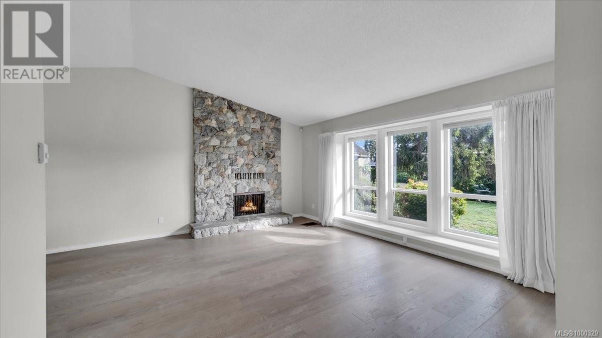 Property at 2232 Lifton Pl image 5