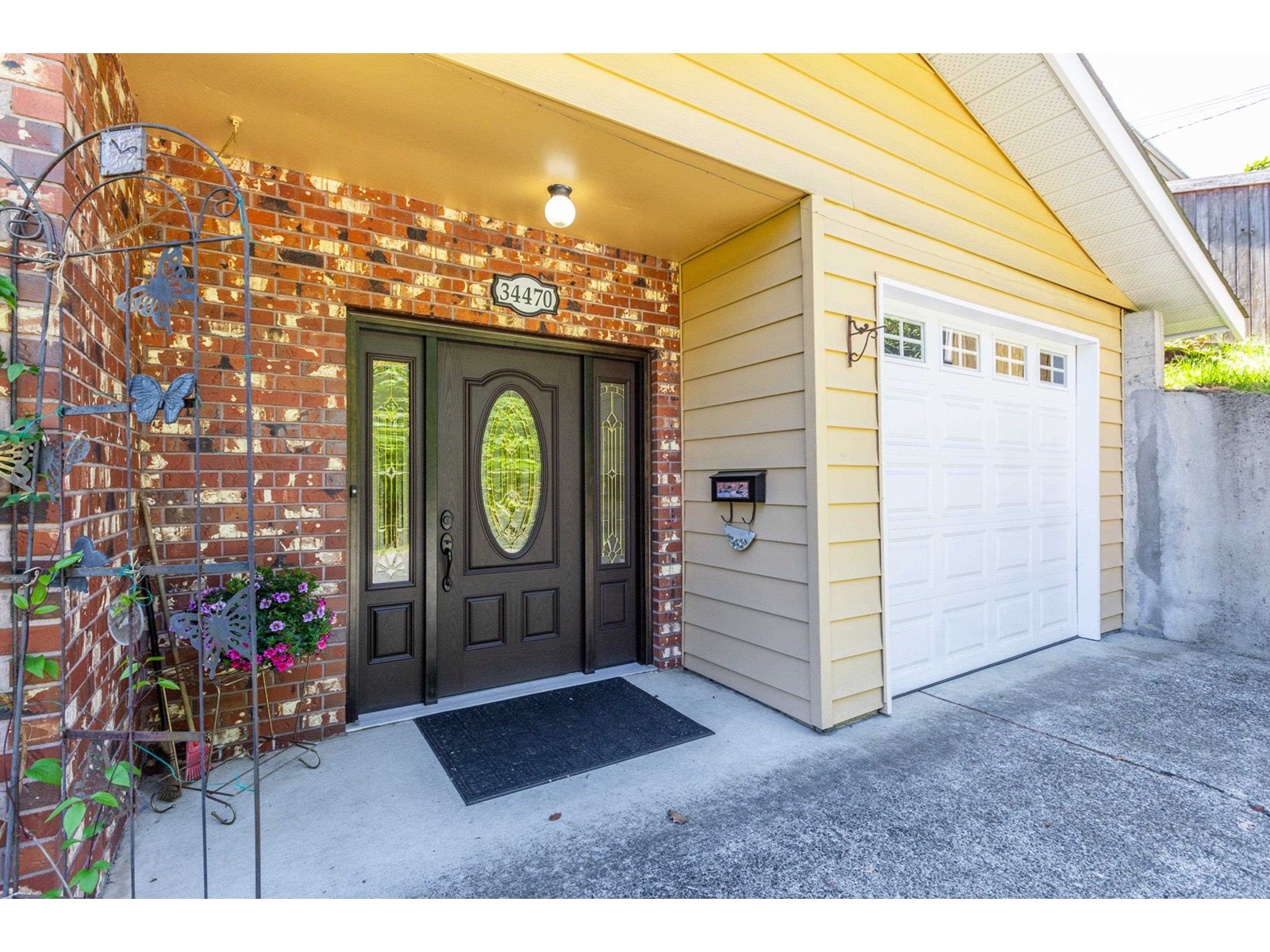 34470 Laburnum Avenue, Abbotsford, British Columbia  V2S 4V2 - Photo 3 - R3004699