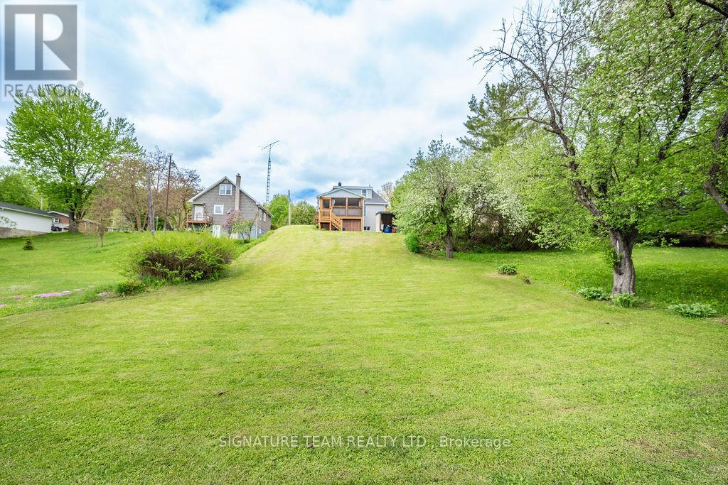 231 Bonnechere Street E, Bonnechere Valley, Ontario  K0J 1T0 - Photo 31 - X12162314