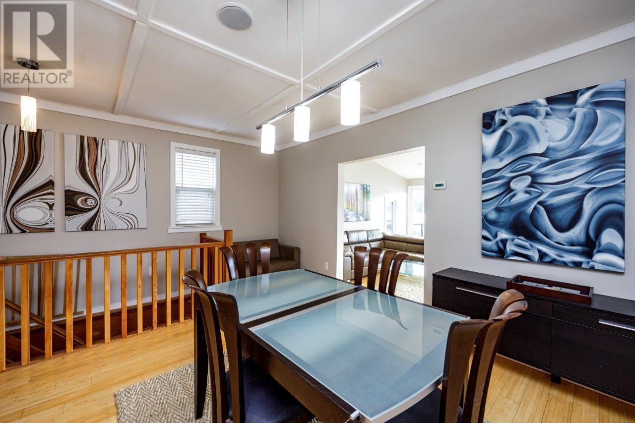 2730 Panorama Drive, North Vancouver, British Columbia  V7G 1V6 - Photo 14 - R2968737