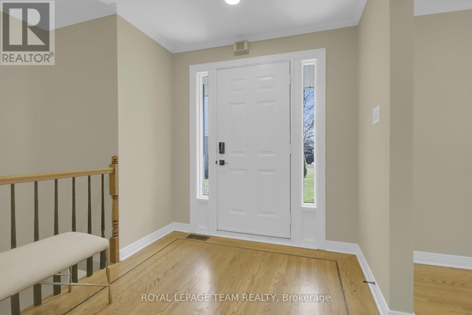 1781 Rhodes Crescent, Ottawa, Ontario  K1H 5T1 - Photo 2 - X12162499