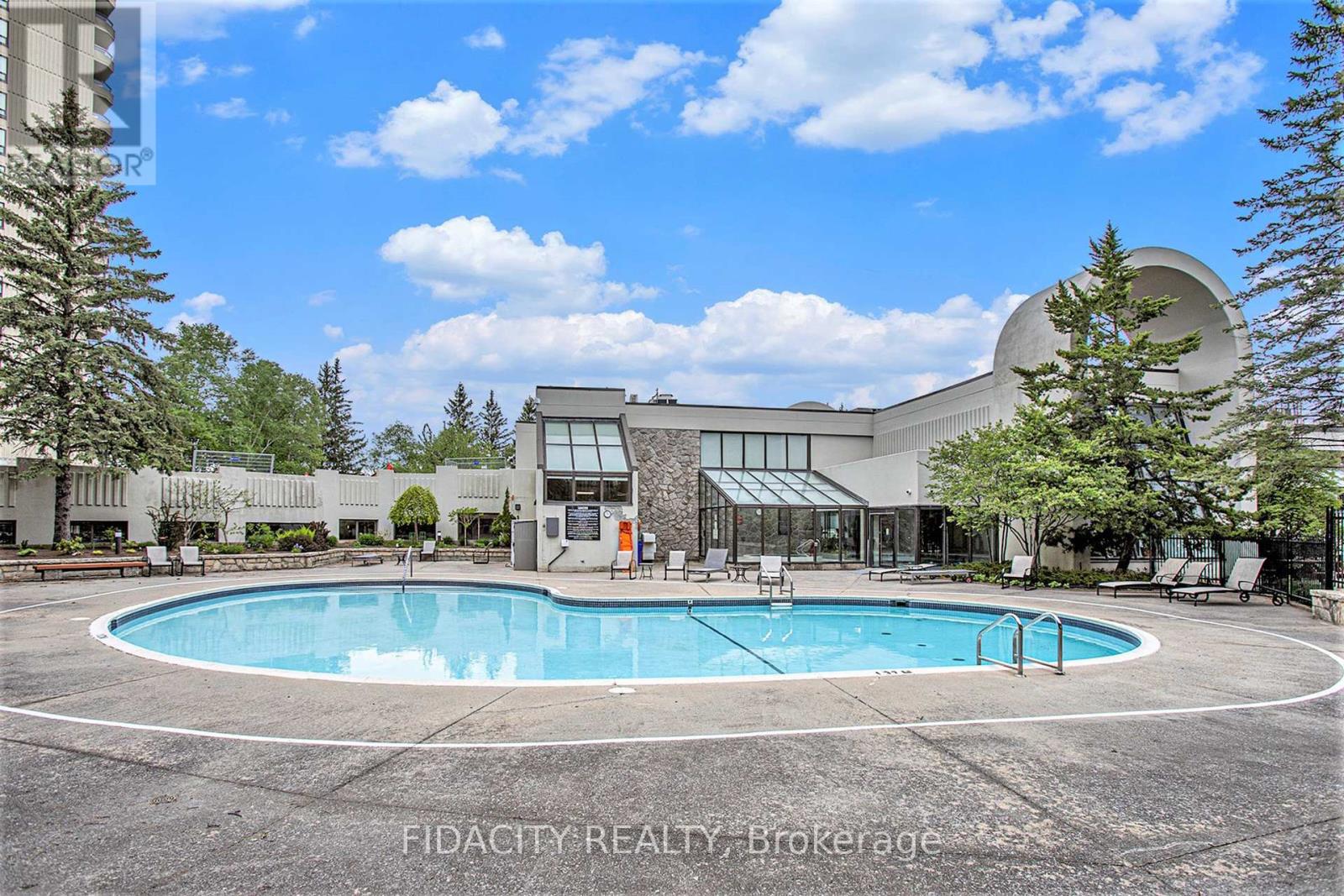 2106 - 1510 Riverside Drive, Ottawa, Ontario  K1G 4X5 - Photo 33 - X12162559