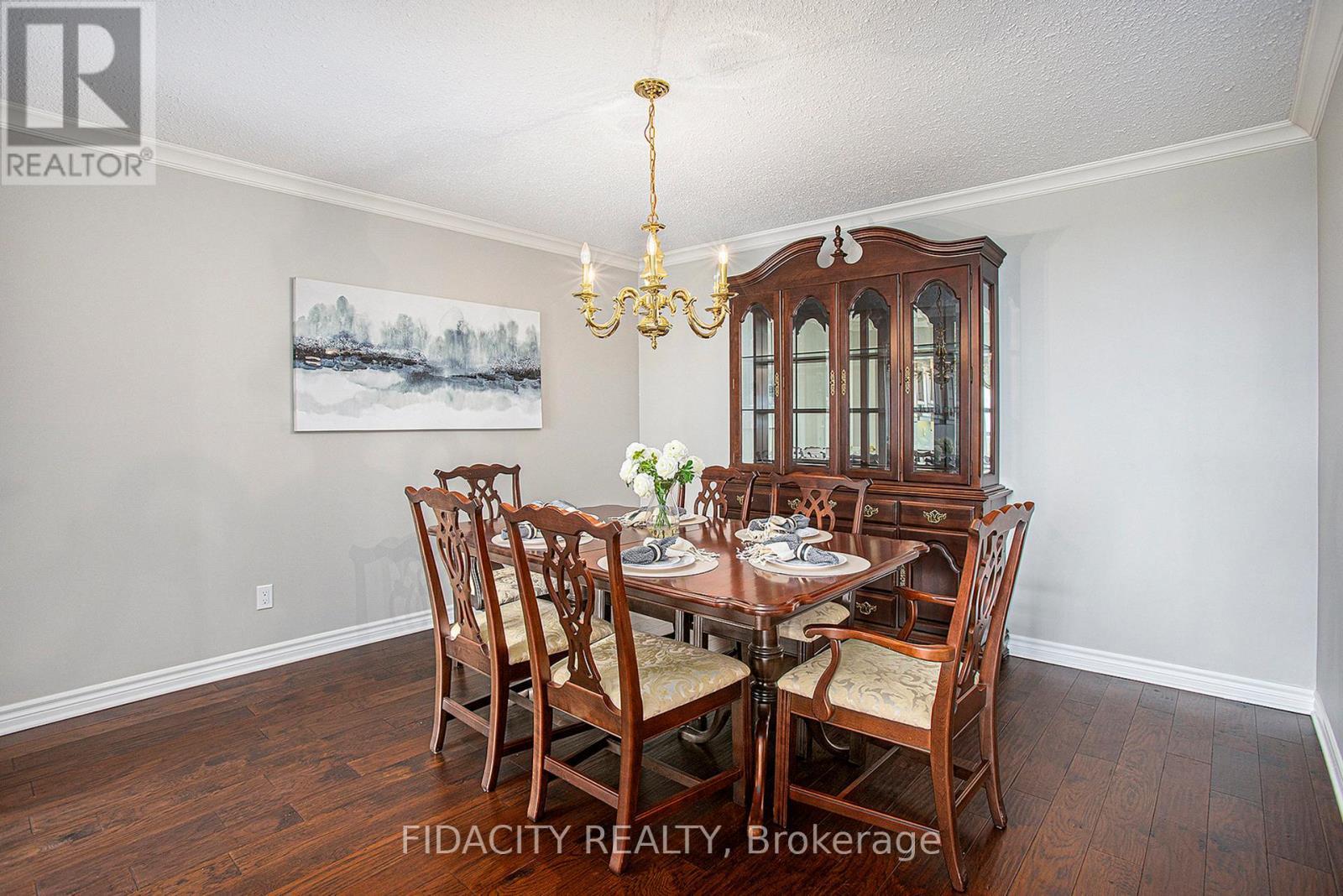 2106 - 1510 Riverside Drive, Ottawa, Ontario  K1G 4X5 - Photo 8 - X12162559