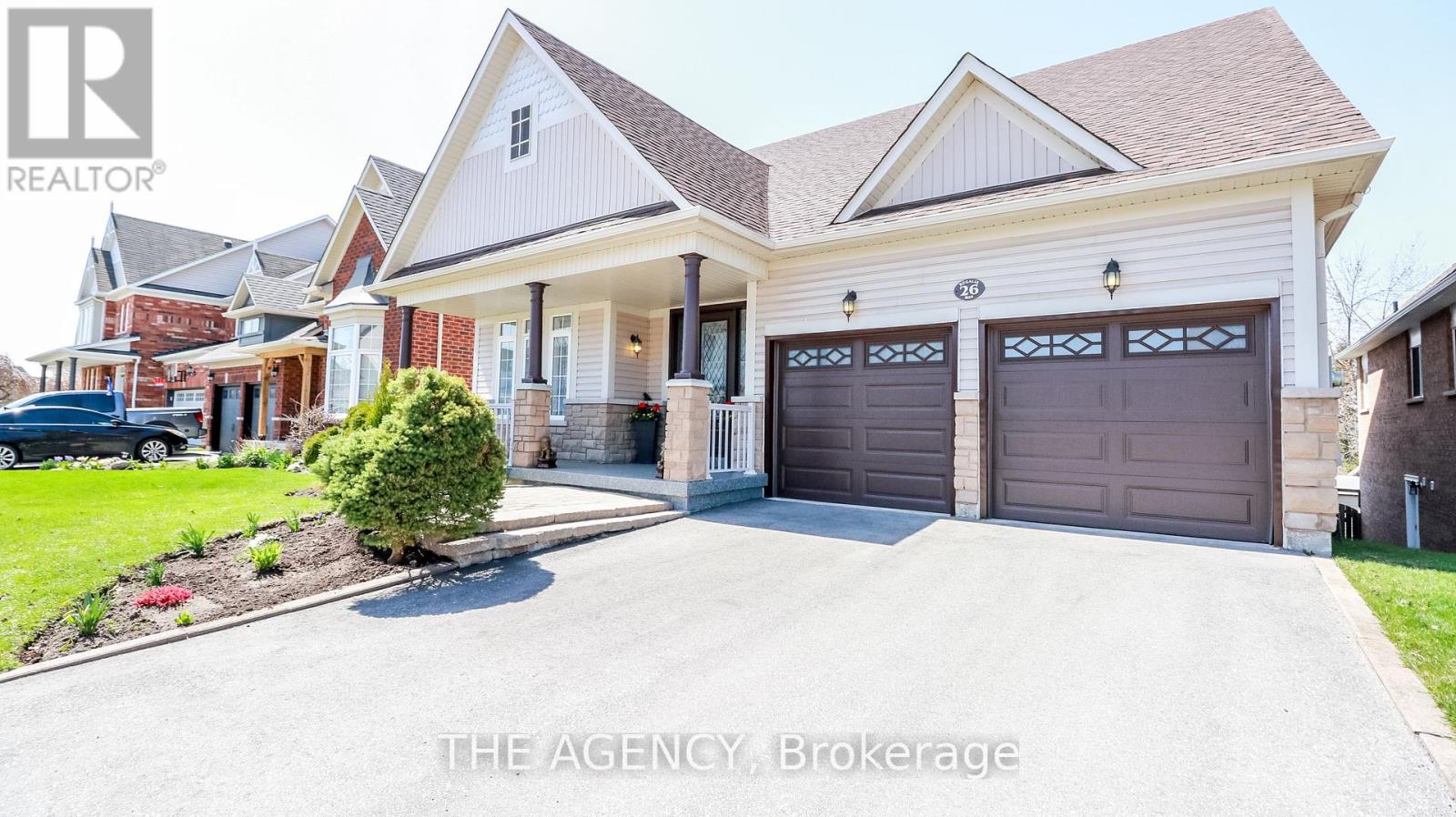 26 Regalia Way, Barrie, Ontario  L4M 7H7 - Photo 4 - S12113219