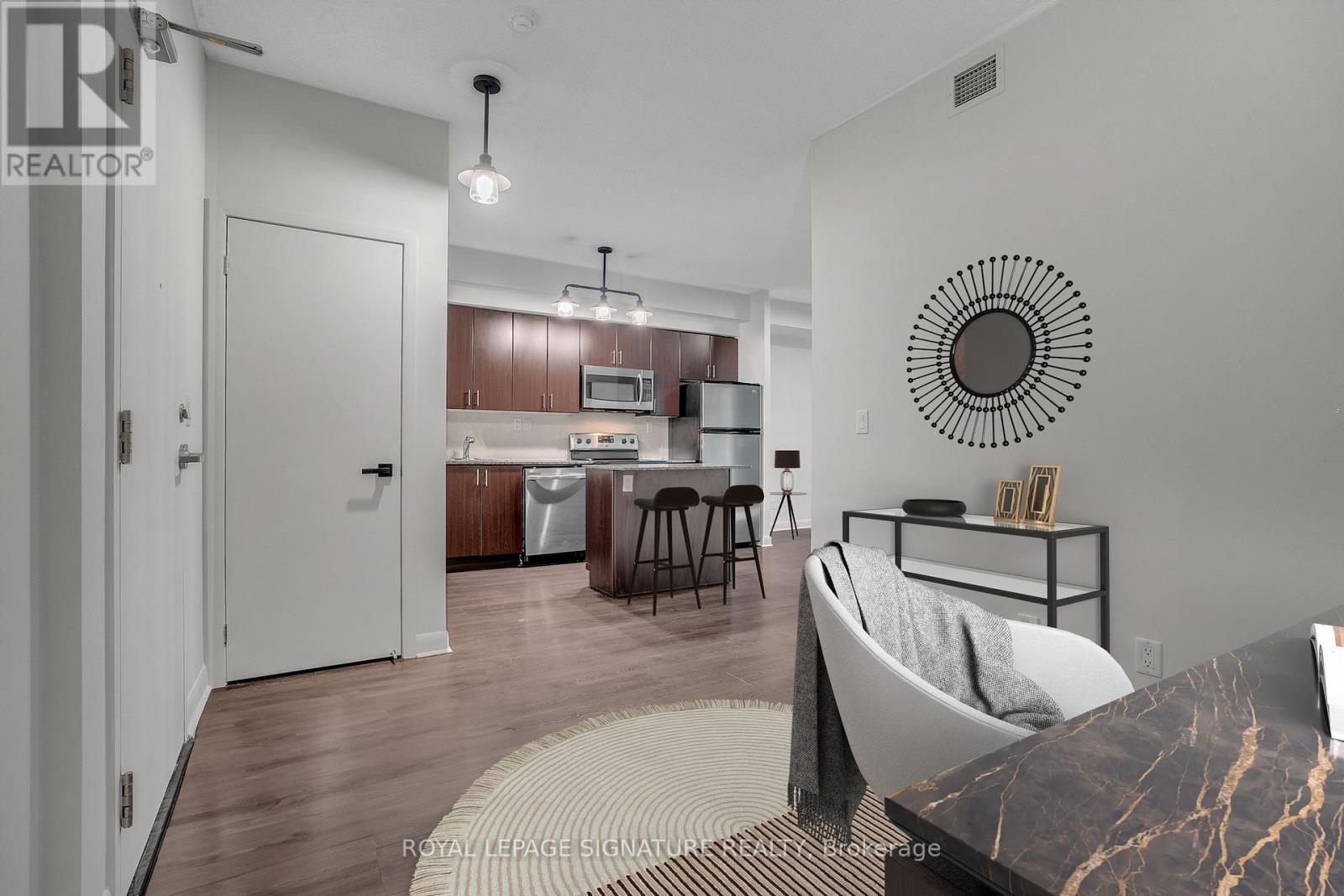 317 - 15 Bruyeres Mews, Toronto (Niagara), Ontario  M5V 0A7 - Photo 10 - C12162230