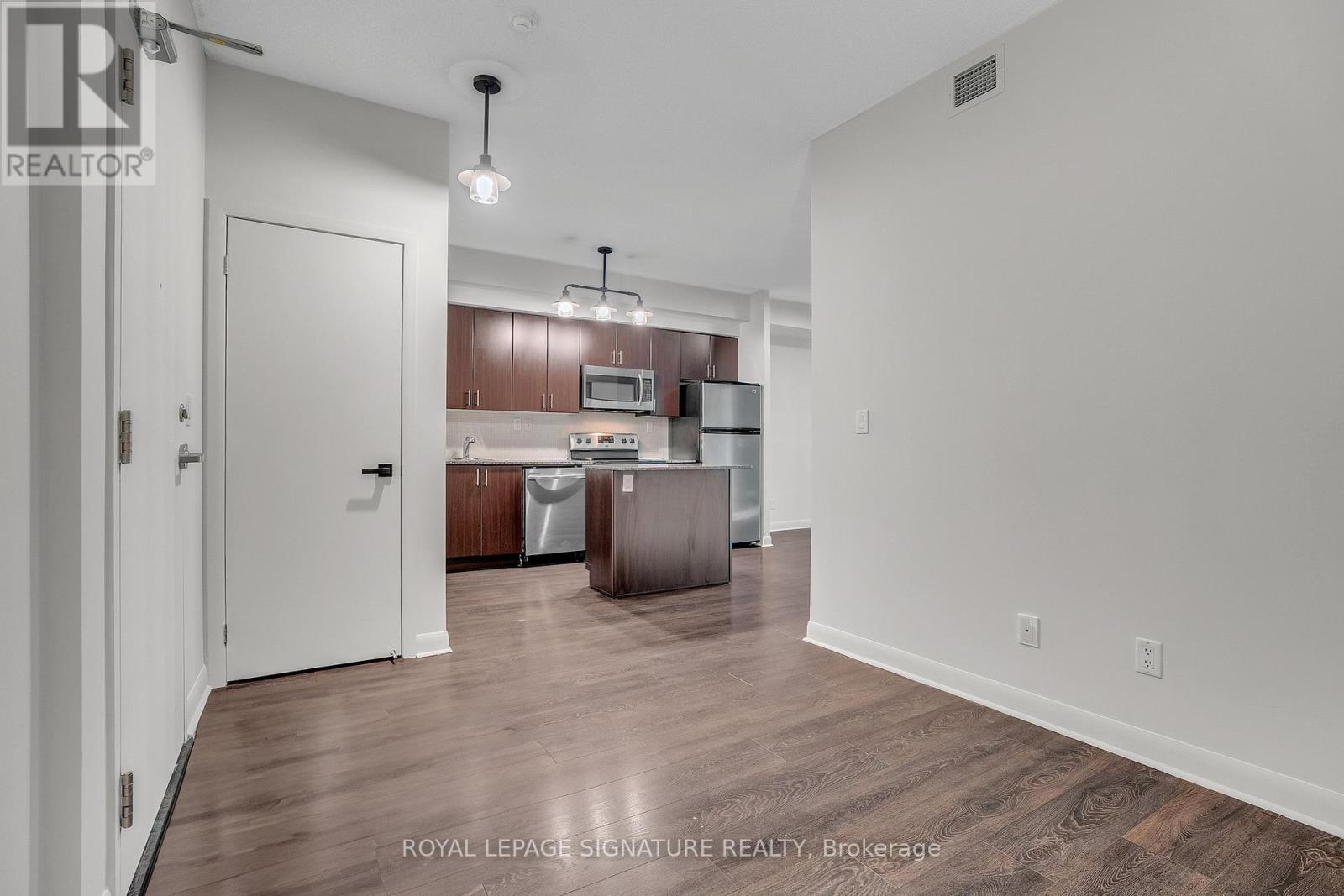317 - 15 Bruyeres Mews, Toronto (Niagara), Ontario  M5V 0A7 - Photo 11 - C12162230