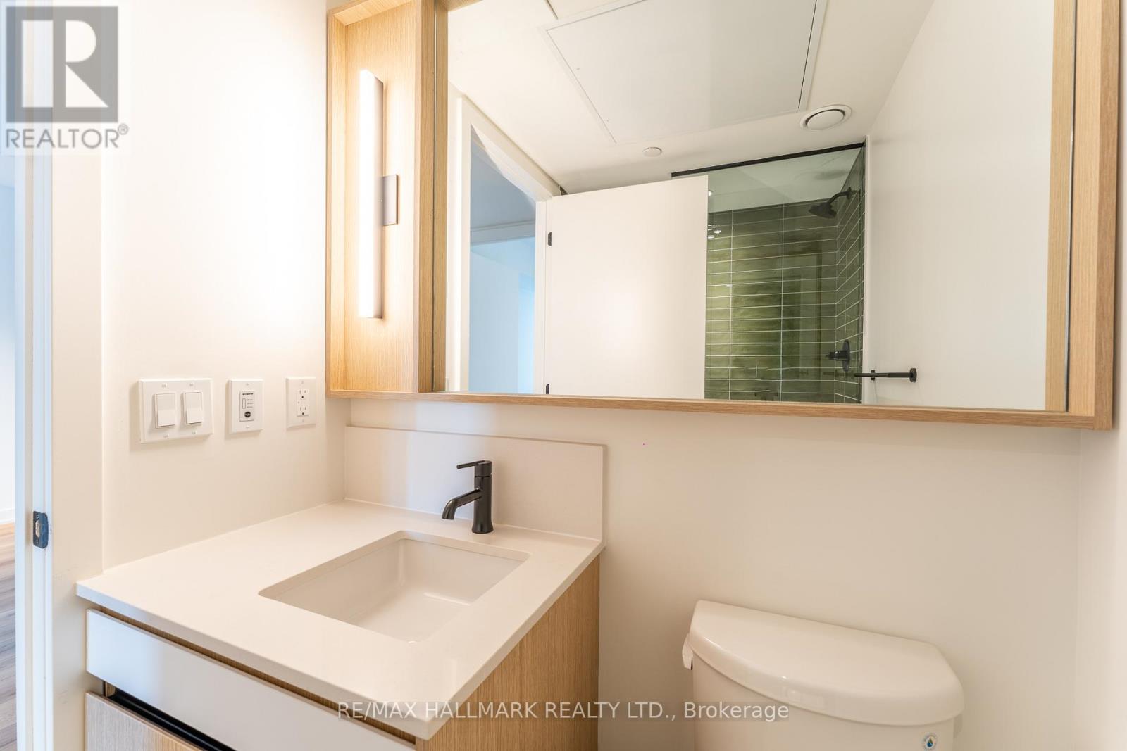 402 - 5 Lakeview Avenue, Toronto, Ontario  M6J 0H3 - Photo 25 - C12162401
