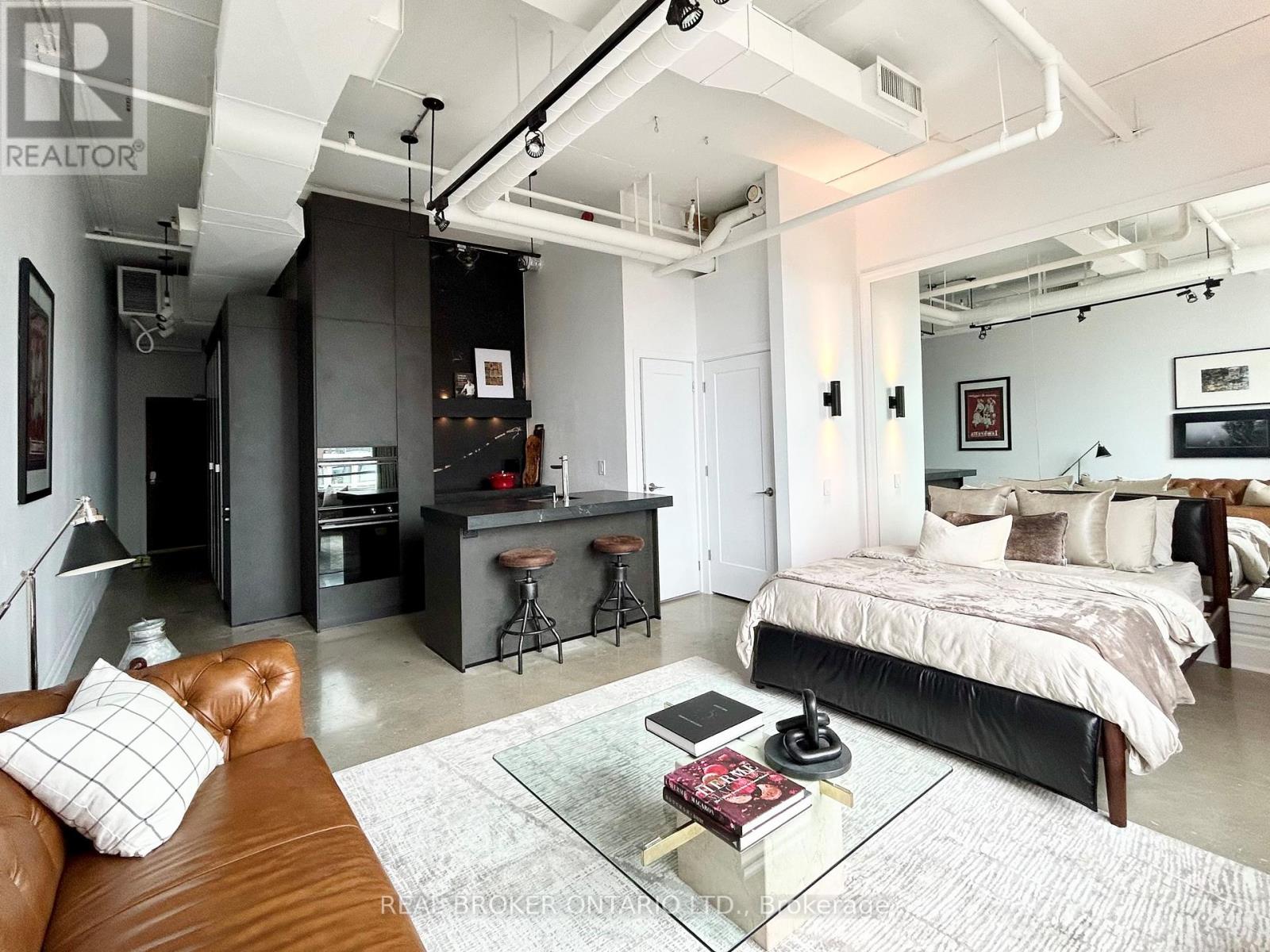 904 - 477 Richmond Street W, Toronto, Ontario  M5V 3E7 - Photo 2 - C12162422
