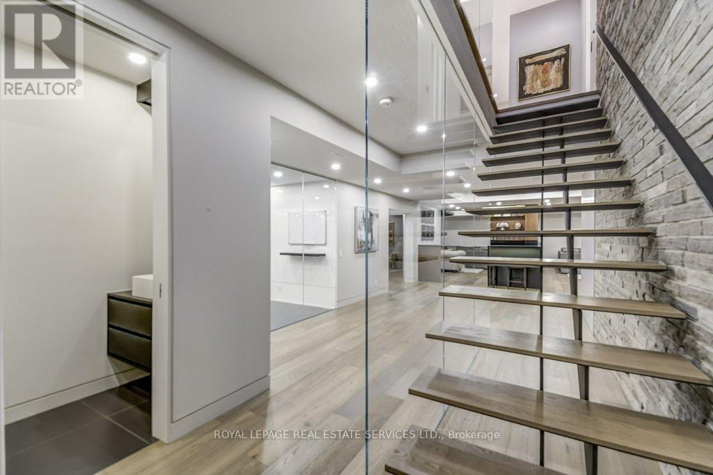 144 Sparling Court, Oakville, Ontario  L6K 2J7 - Photo 27 - W12159150