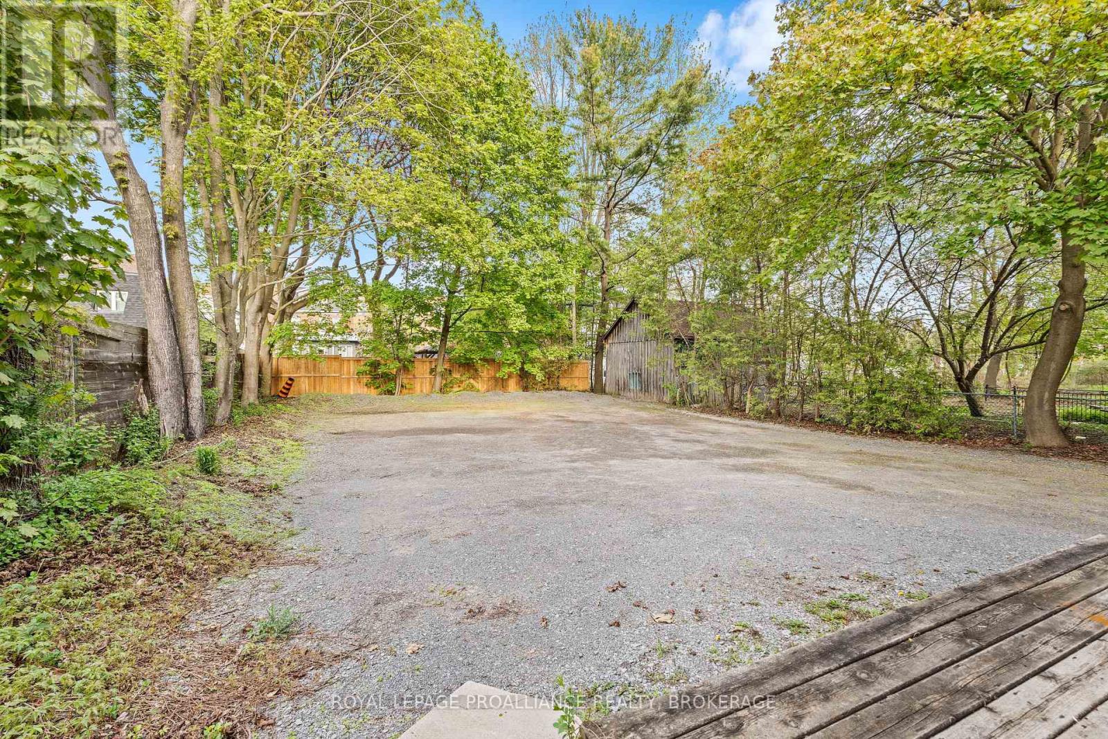 231 Albert Street, Kingston, Ontario  K7L 3V4 - Photo 46 - X12159209