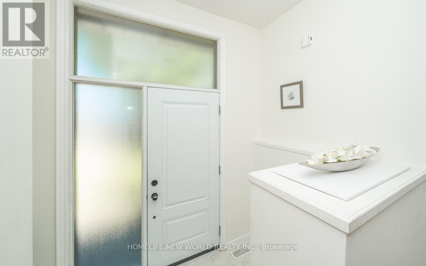 17 Savarin Street, Toronto, Ontario  M1J 1Z7 - Photo 6 - E12162371