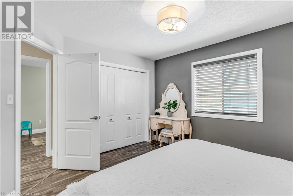 244 Newbury Drive, Kitchener, Ontario  N2N 2W9 - Photo 21 - 40730710