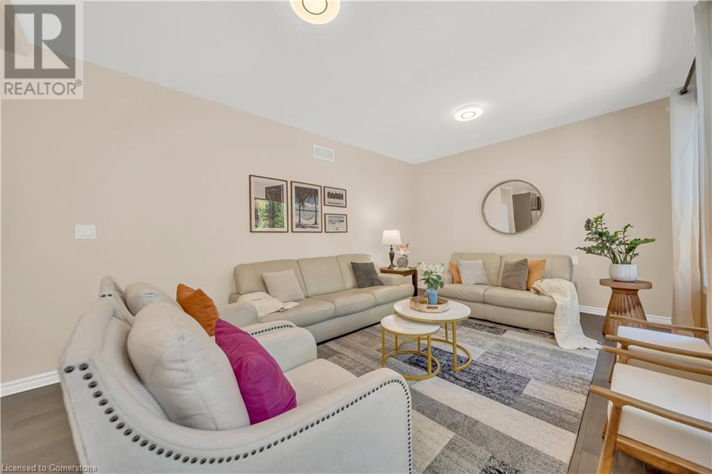 437 Zeller Drive, Kitchener, Ontario  N2A 4M4 - Photo 4 - 40713238