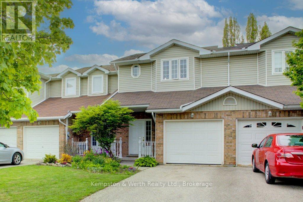 28 PATRICK BOULEVARD, Centre Wellington, Ontario