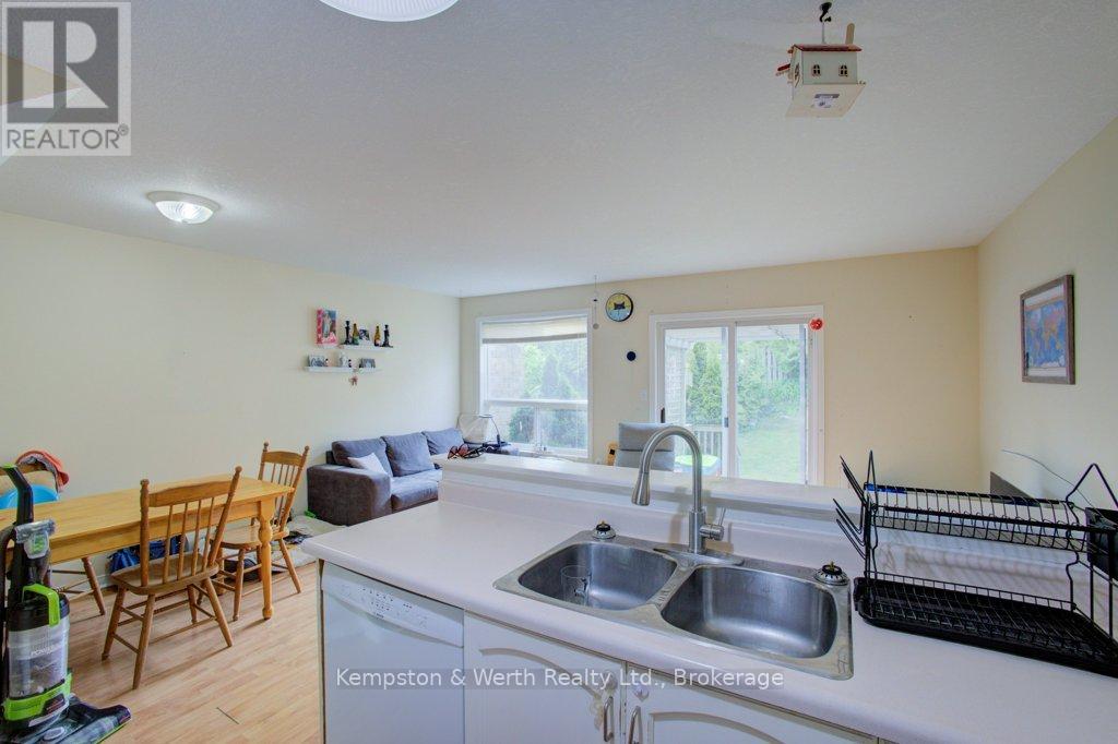 28 Patrick Boulevard, Centre Wellington, Ontario  N0B 1S0 - Photo 12 - X12162507